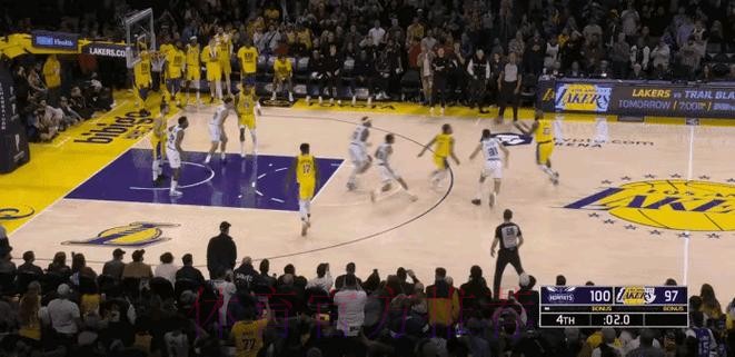 镇守禁区!马威全场6投5中,得到16分8篮板2抢断3盖帽 镇守禁区!马威全场6投5中,得到16分8篮板2抢断3盖帽